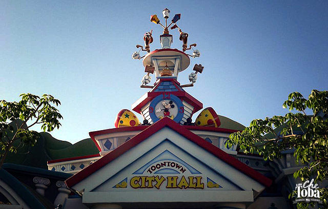 city-hall-disney