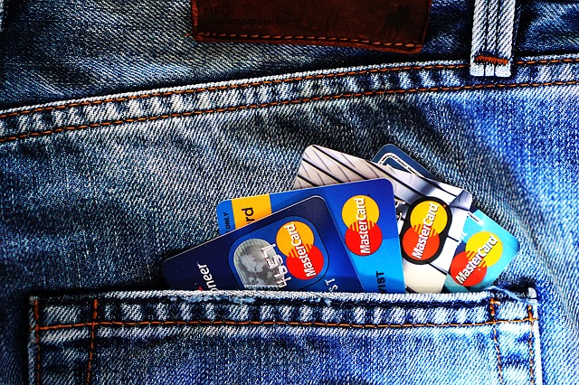 Usar tarjeta de débito o de crédito en Brasil?
