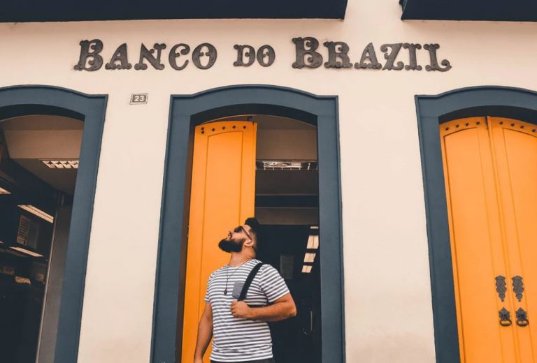 No se pueden retirar REALES en efectivo de Cajeros en Brasil