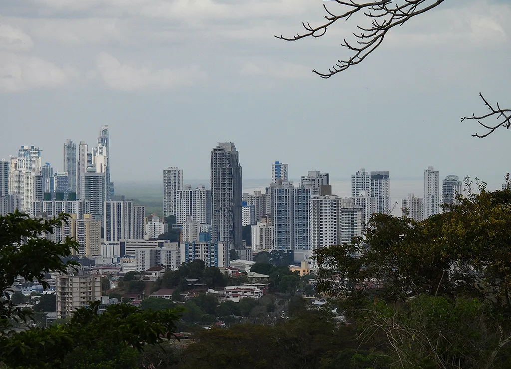 Postal de Panamá skyline