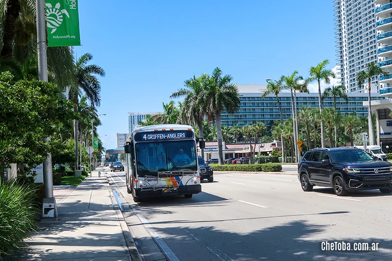Transporte público + Uber o alquilar un auto en Miami?