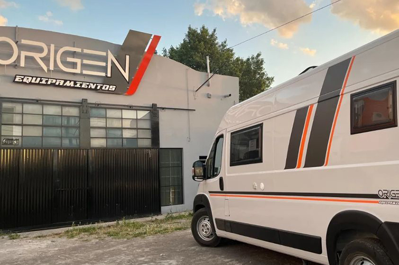 Motorhome Iveco Daily equipada en Origen