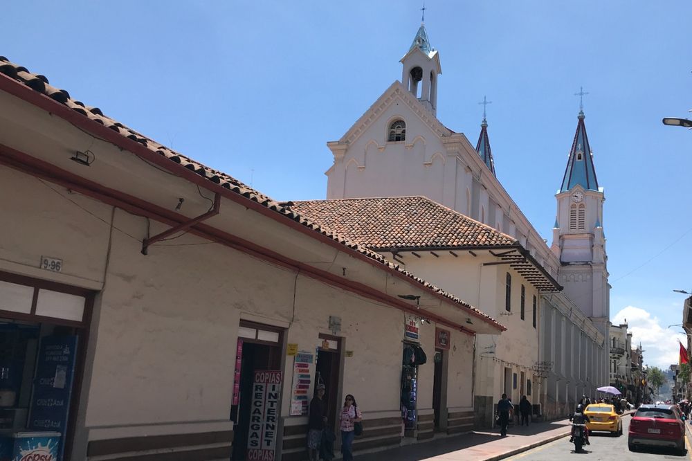 Calles de Cuenca - Basílica nuestra Señora de perpetuo socorro