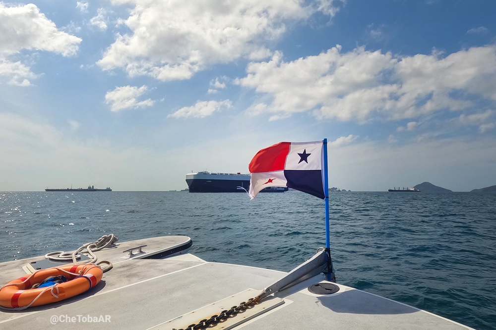 Cruzando el Canal de Panamá