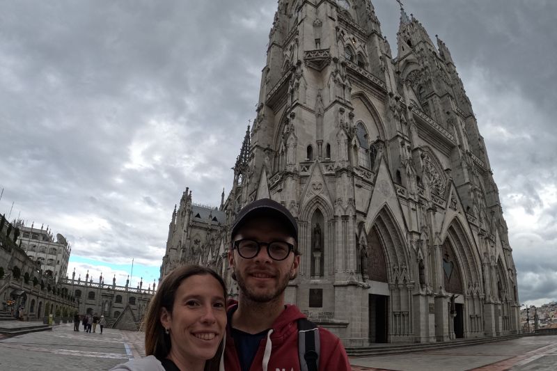 Foto en la Basílica del voto Nacional - Maravilla de la arquitectura estilo Gótico