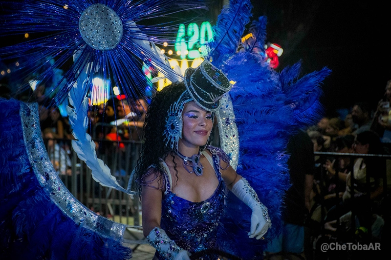 Todo el color de los carnavales de Villa Nueva