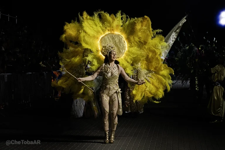 La ciudad del interior cordobés que convirtió el carnaval en una fiesta gigante