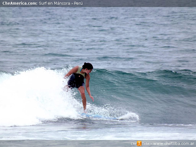 Máncora playa surfer de Perú